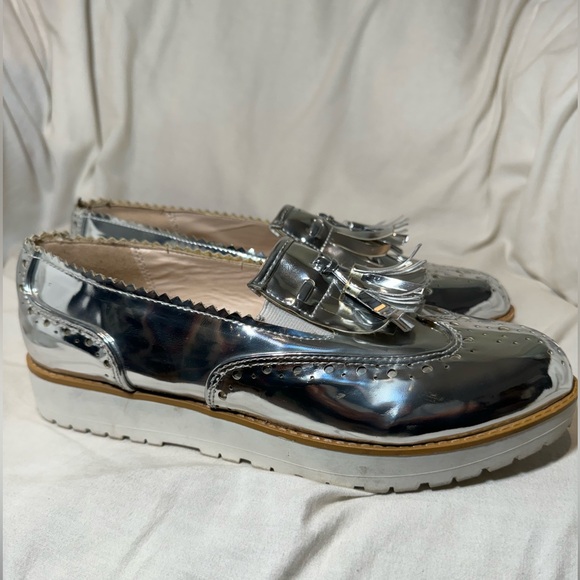 Qupid Tassle Loafers, lug sole womens shoes - Picture 3 of 8